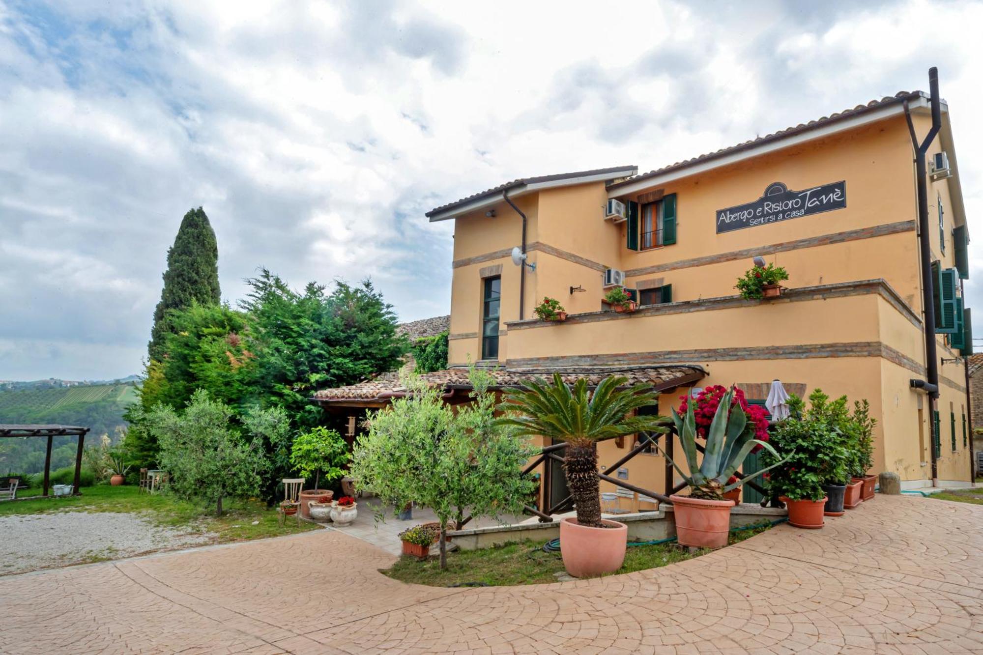 Locanda Tane San Giovanni  Экстерьер фото